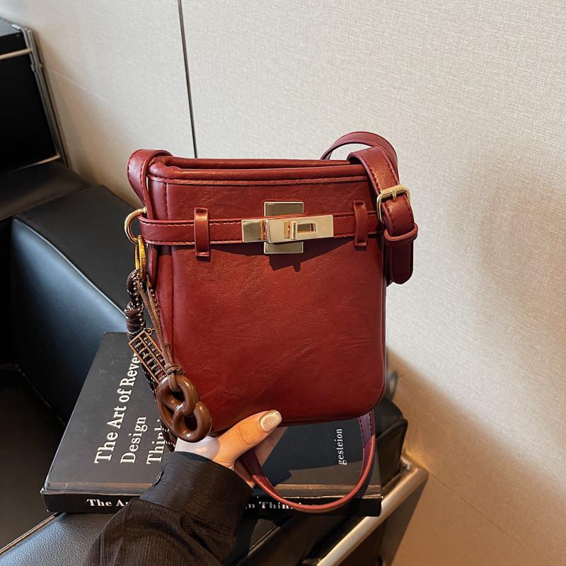 IELGY Ladies Messenger Bag Casual Portable Bucket Bag
