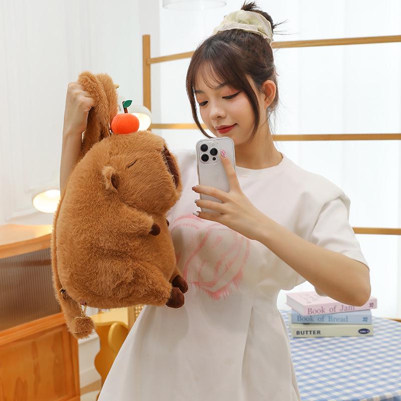 

Плюшевая сумка через плечо Капибара: Милый, Рюкзак Куклы-Уродца и Подарок для Лучшей Подруги 35 cm [0.3 kg]