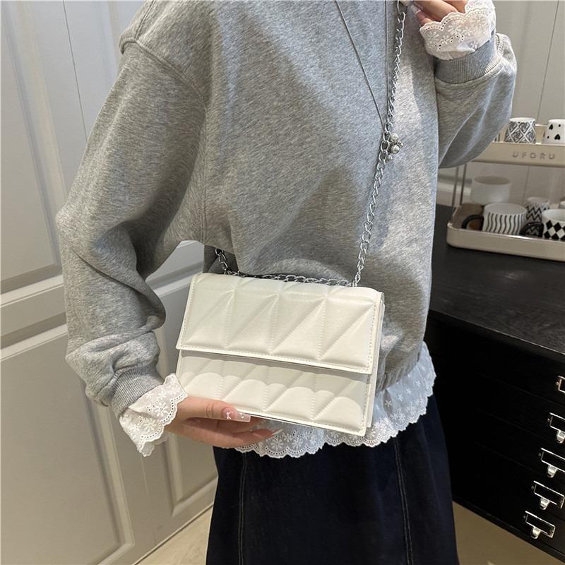 Bag Women's New Small Square Bag Personalized Diamond Chain New Casual Aesthetic Temperament Shoulder Messenger Bag