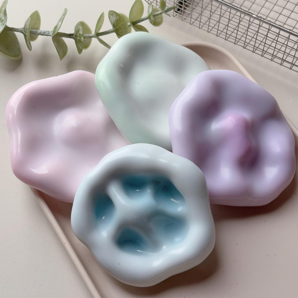 1pc Glutinous Rice Ball Slow Rebound Squeezing Toy - a Novel Toy Suitable for Office, Classroom Rewards, Children's Party Gifts
