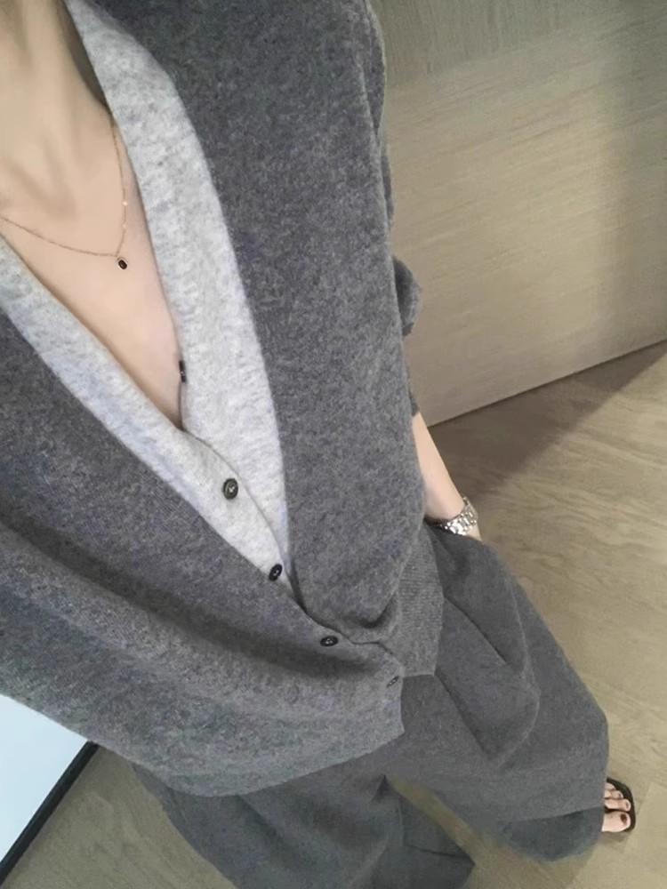 2025 Women's V-Neck Grey Color Block Wool Cardigan - Layered Two-Piece Knitwear for Early Autumn