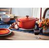 Чугунная жаровня Le Creuset Signature круглая 24 см красная 4,2 л (21177240902430)