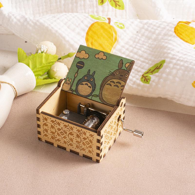 Wooden Painted Music Box, Totoro Music Gift, Ornament, Light Luxury Wooden Hand Cranked Music Box