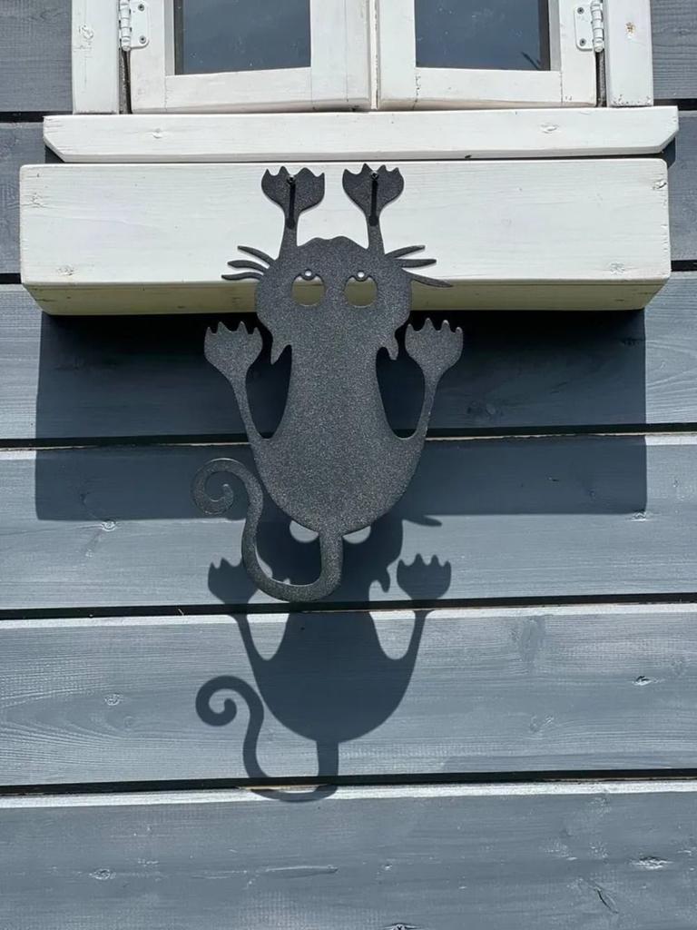 Wild Cat Steel Garden Statue Outdoor Sculpture Decorative Figure