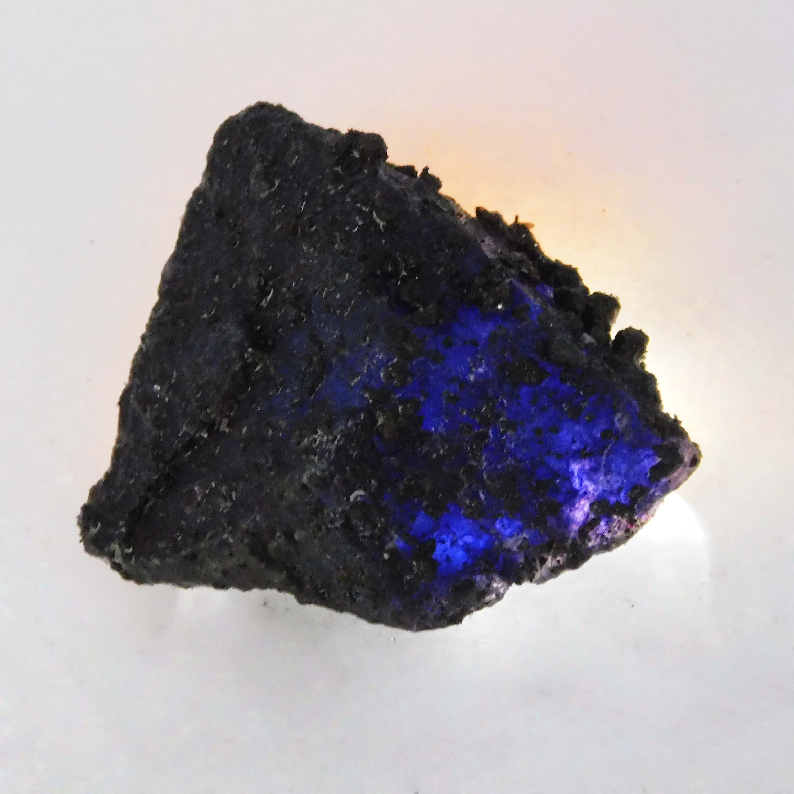 

59 Ct Earth Mined CERTIFIED Natural Blue Sapphire Huge Rough Loose Gemstone A-5547 30.4 mm approx синій