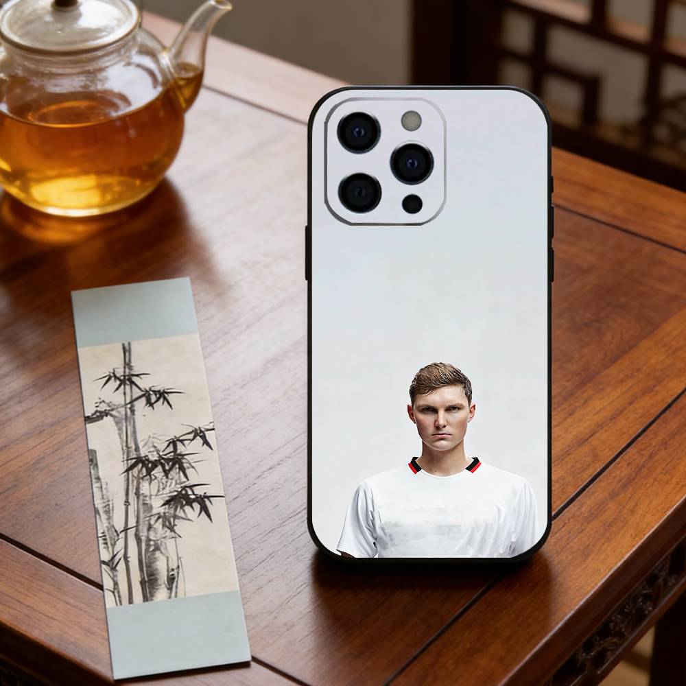 V-Viktor Axelsen Phone Case For iPhone 17,16,15,14,13,12,11 Plus,Pro Max,XS,Soft Silicone Black Cover iPhone13PROMAX