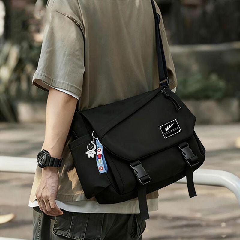 New shoulder messenger bag men s and women s new student commuter bag men s trendy brand casual messenger bag large capacity bag