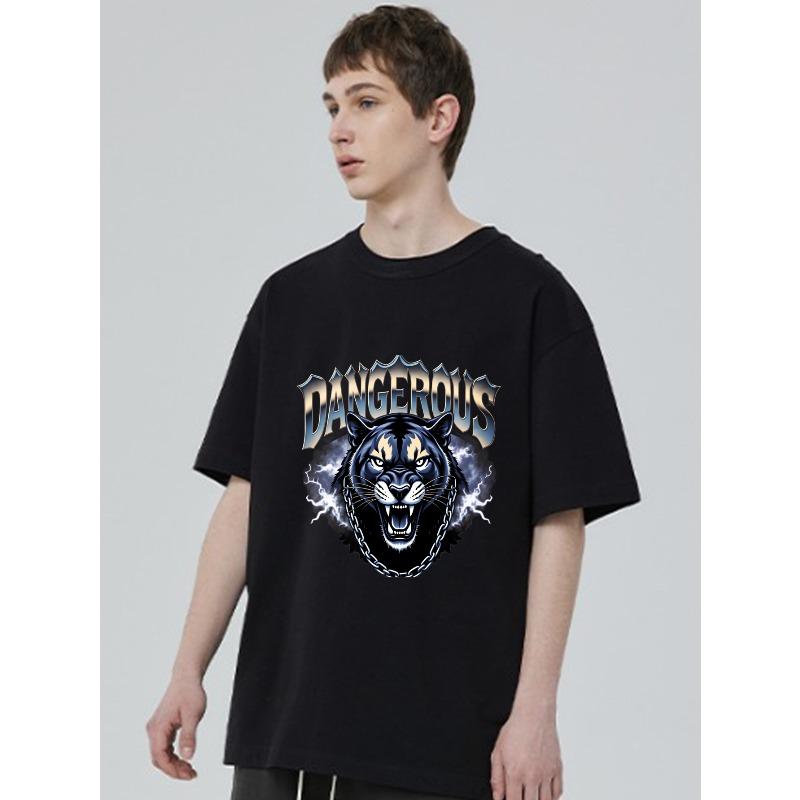 Schwarzes T-Shirt Mit Panther Und Gefährlicher Textgrafik Für Freizeitkleidung