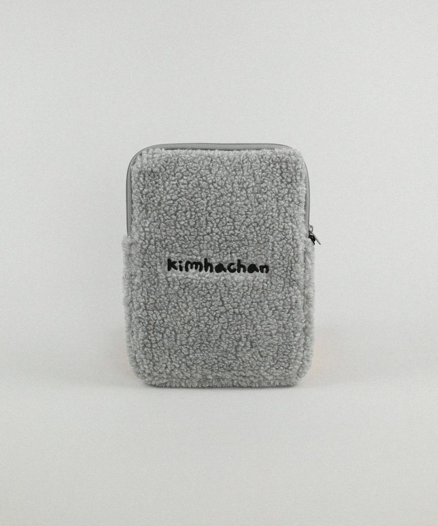 Kimhachan Fluffy Hachan Ipad Pouch - Gray