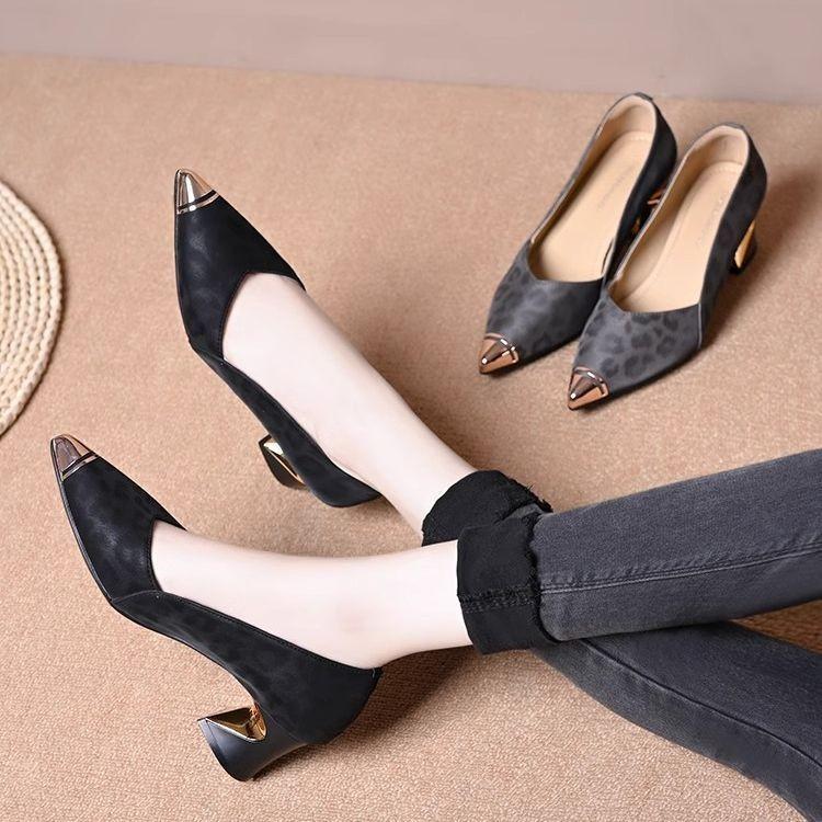 Shallow Soft-soled Single Shoes Women's 2025 Spring Korean Version of Iron-headed Comfortable Shoes Versatile Temperament Xiaoxiangfeng Women's Si