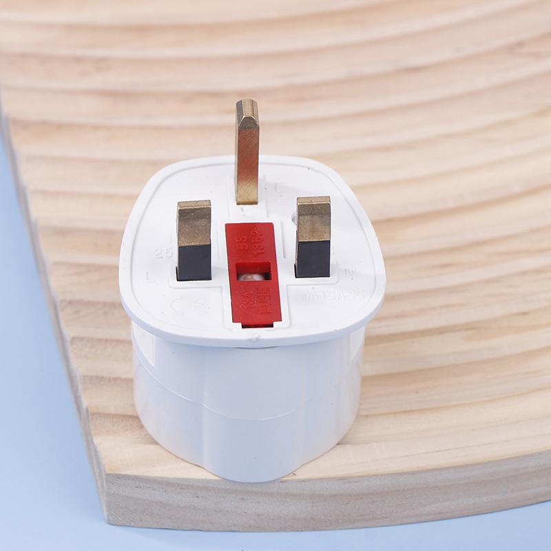 250V 13A Çok Fonksiyonlu Eu Avrupa - İngiltere Fiş Adaptörü 2 Pinli Güç Dönüştürücü Soket Seyahat Dubai Singapur Evrensel Adaptör