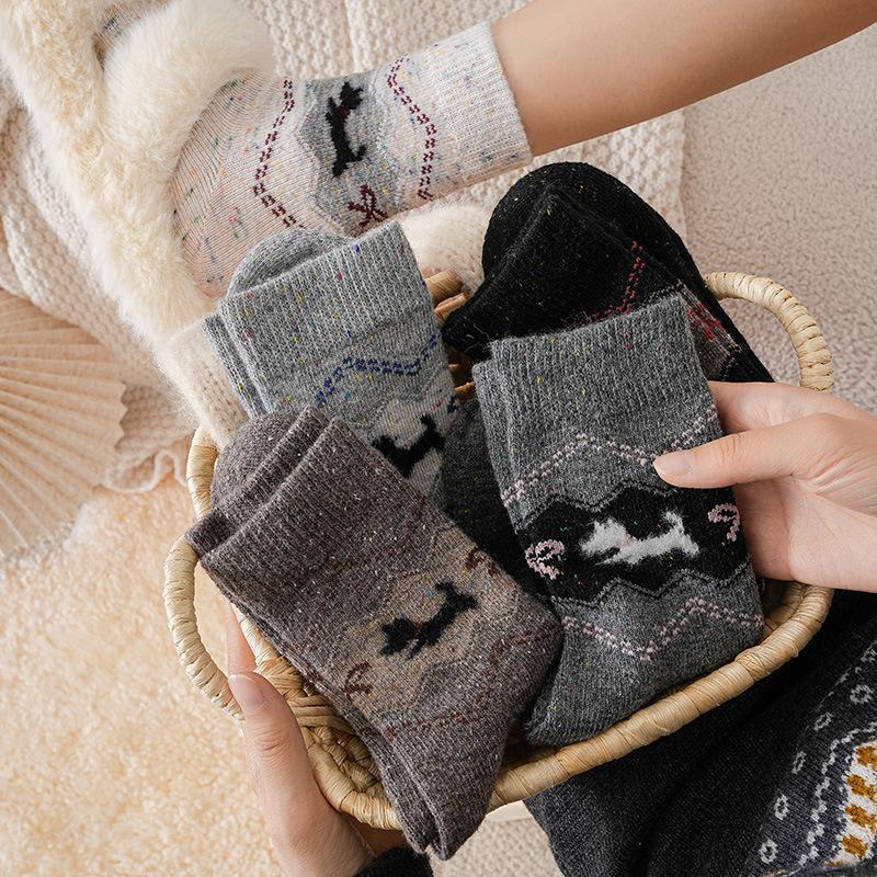 Cute Cartoon Socks Medium Tube Socks Season Thickened Warm Wool Socks Puppy Idea Yarn Stockings
