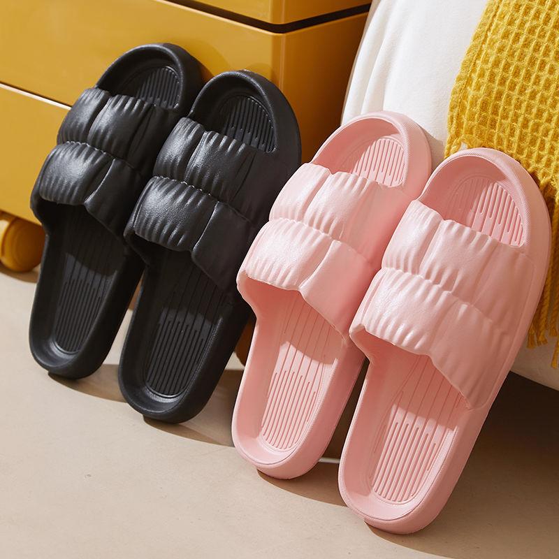 Fashion 2024Women's Soft Sole Cloud Slippers for Home Non-slip Bathroom Slippers Women Summer Thick Platform Sandals Flip Flops Woman