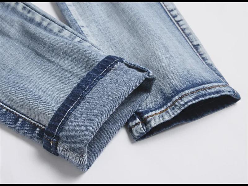 Pánské džíny slim-fit v evropském stylu s modrou výšivkou kobry