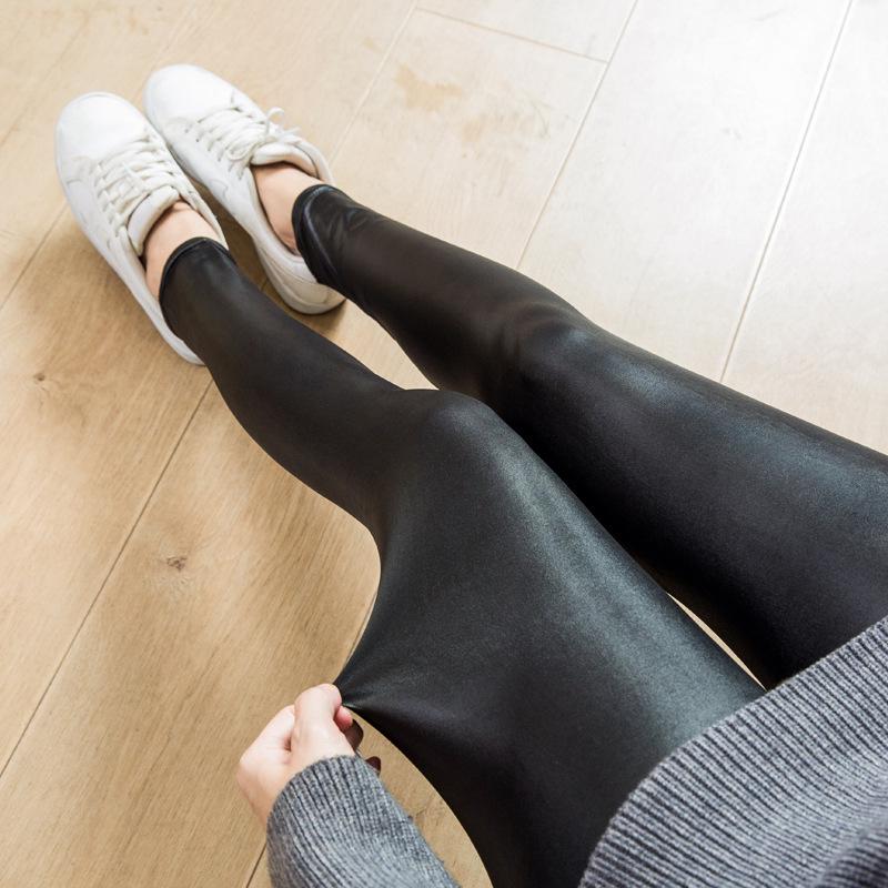 2024 Women's Stretch Faux Leather Pants: Thickened, Elastic Waist, Velvet Lined, Gusseted Leggings