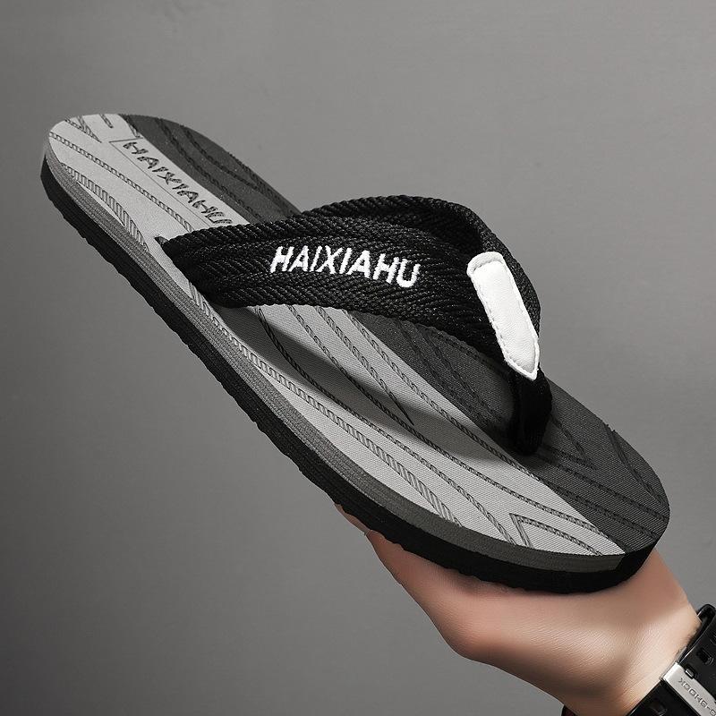 

Шлепанцы мужские сандалии носить нескользящие пляжные сандалии лето новые повседневные шлепанцы с перемычкой мужские 39 черный серый