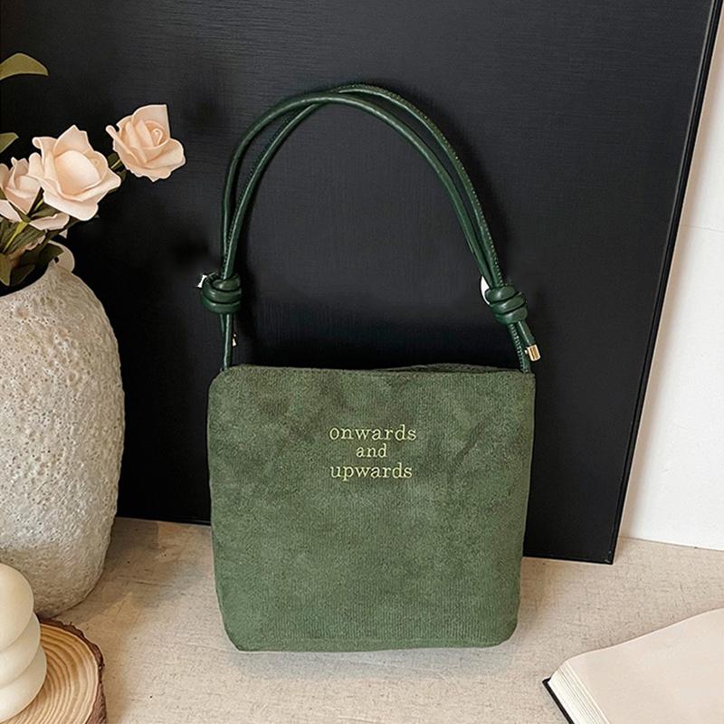 

Women s 2026 Fashiable Lightweight Texture Shoulder Messenger Bag Versatile Niche Design for Autumn Winter зелений