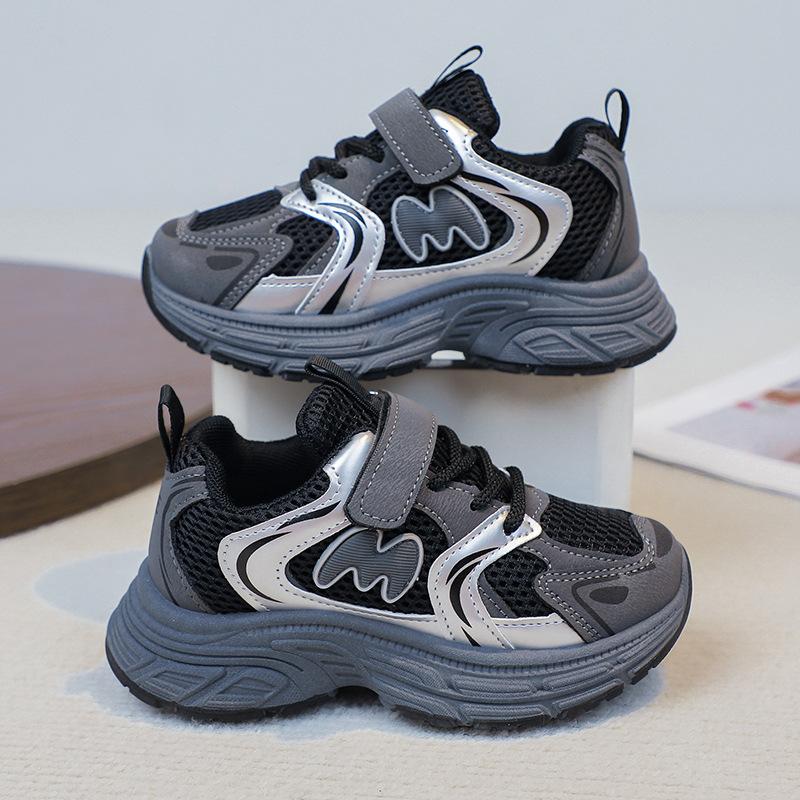 Children's sports shoes 2025 new cartoon girl dad shoes mesh boys shoes breathable middle and older children's running shoes