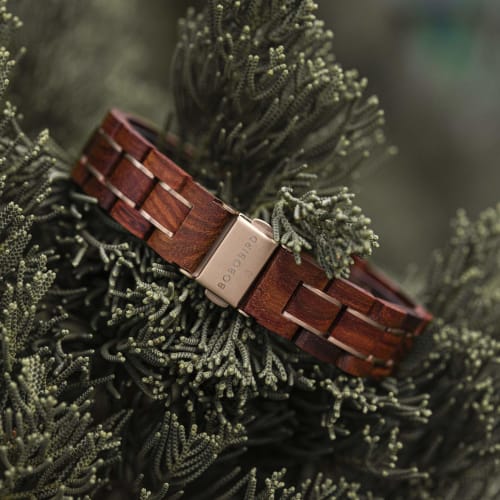 BOBO BIRD 2021 New Women's Handmade Wooden Watch, Exquisite Lightweight Watch (Red Sandalwood)