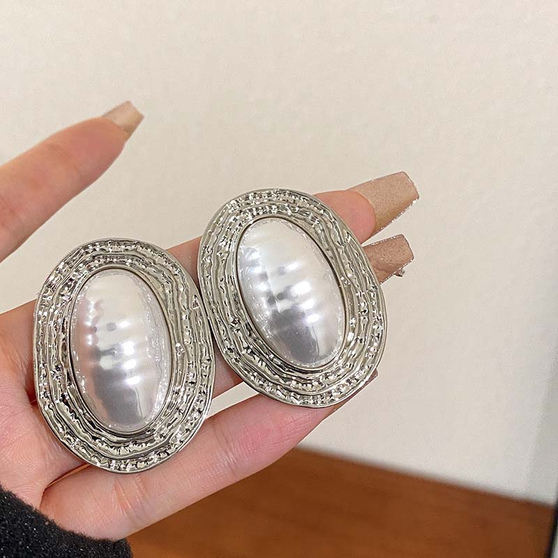 Exaggerated Metal Large Oval Stud Earrings For Women Vintage Gold Color Imitation Pearl Round Geometric Earrings Zircon медный