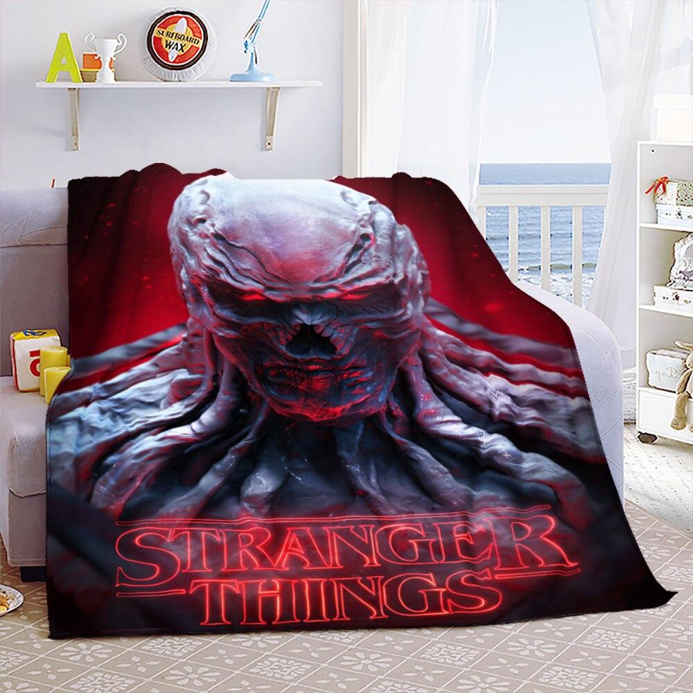 Eddie Munson Stranger Things Tragbare Warme Überwurfdecken für Bettwäsche Reise