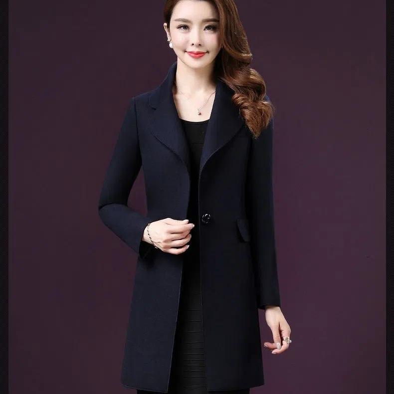 2025 Autumn/Winter Elegant Mid-Length Woolen Coat for Mothers - Fashionable, Waist-Cinched Design for Women