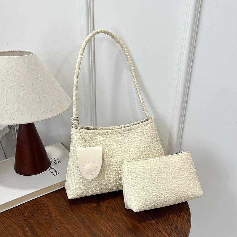 New Popular Niche Temperament High-end Hand Bag Fashion Woven Bag Shoulder Underarm Baguette Bag