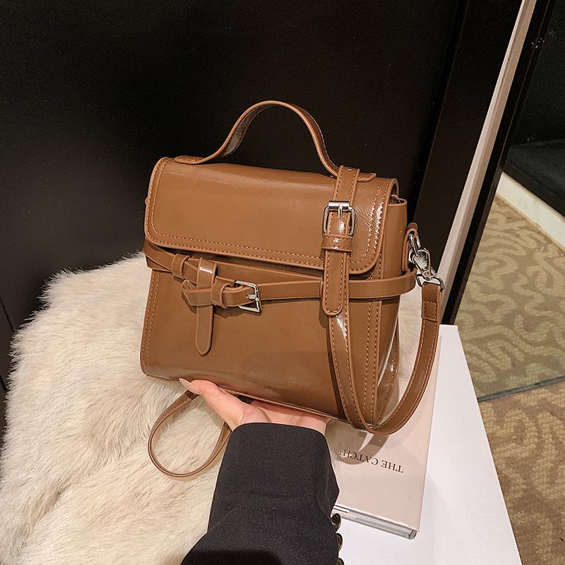 Retro small bag women's autumn and winter versatile new fashion shoulder messenger bag portable work small bag