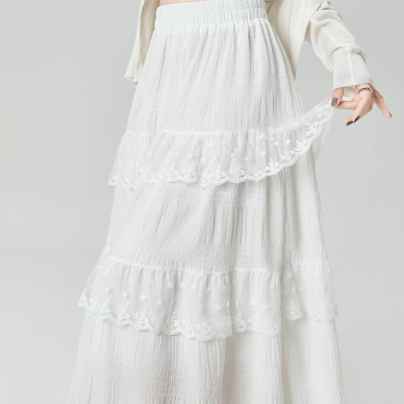 Women's Spring French Sweet White Lace-Trimmed Tiered Cake Skirt - High-Waist Flared A-Line with Design-Forward Details