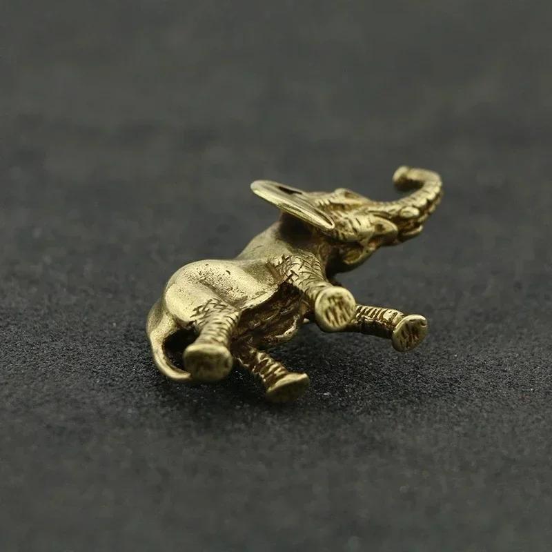Brass Retro Pocket Elephant Auspicious, Middle-aged And Elderly Personalized Old Objects Tea Pets Decorative Desktop Ornaments