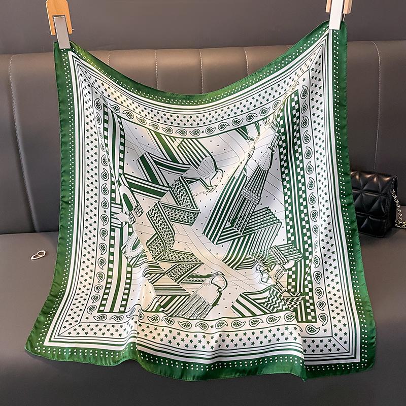 Beach Sunscreen Kerchief Luxury Design Square Scarves Women Popular 70X70Cm Silk Hijab The Four Seasons Headscarf