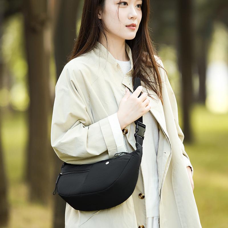 Lightweight Nylon Crescent Crossbody Bag Casual Shoulder Purse