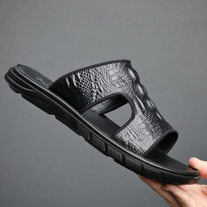 

Summer new men s sandals leather outdoor beach shoes crocodile pattern European fashion sandals middle-aged casual men s shoes 44