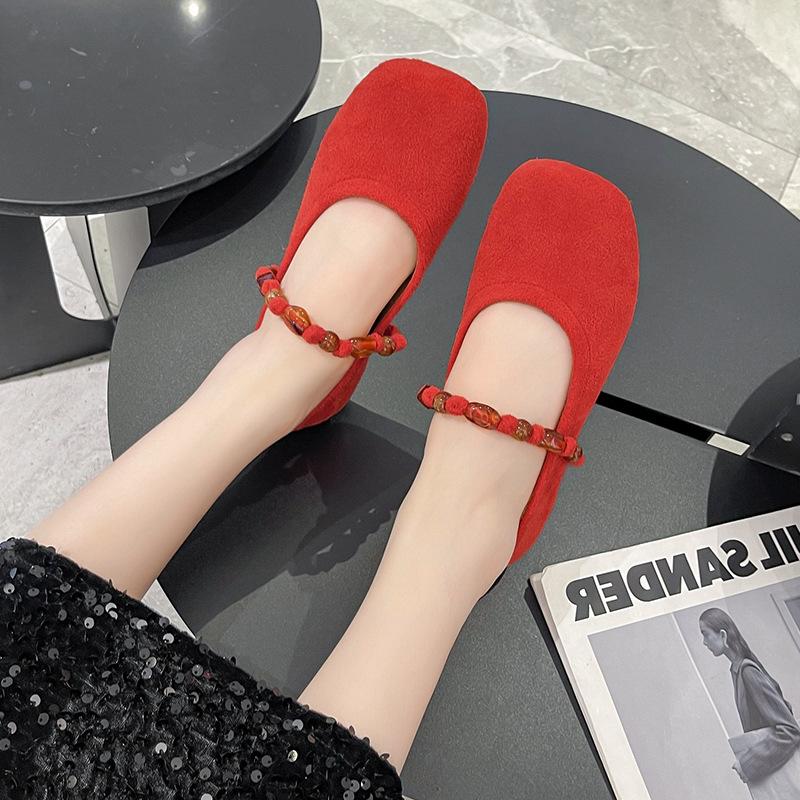 Beaded flat bottom shallow mouth single shoes women's 2025 new autumn gentle matching skirt national style Mary Jane shoes Doudou shoes