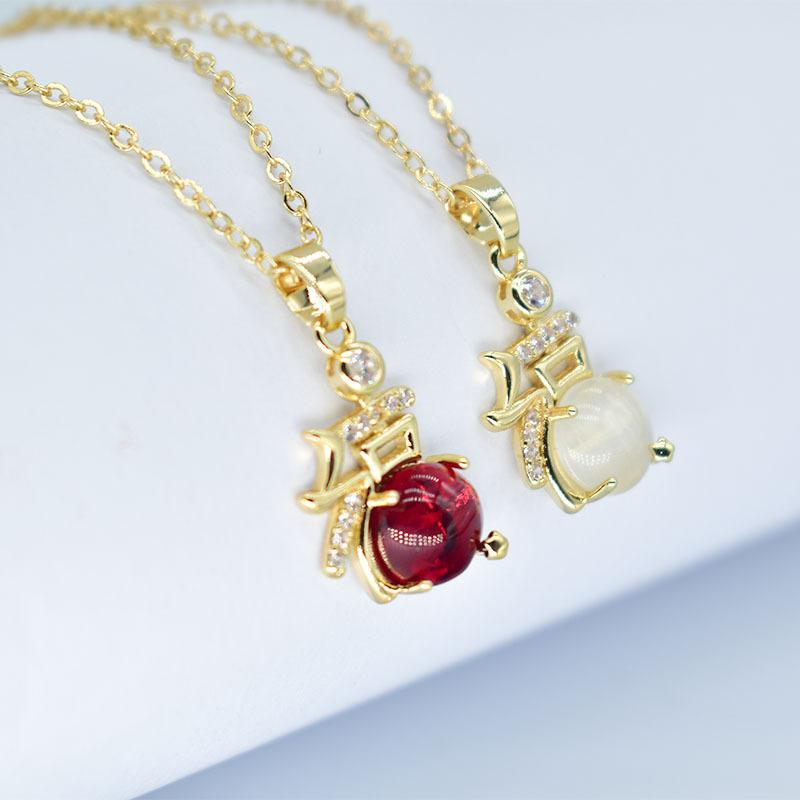 Simple Retro High-End Golden Blessing Pendant Necklace Female Tide Cold Wind Collarbone Chain