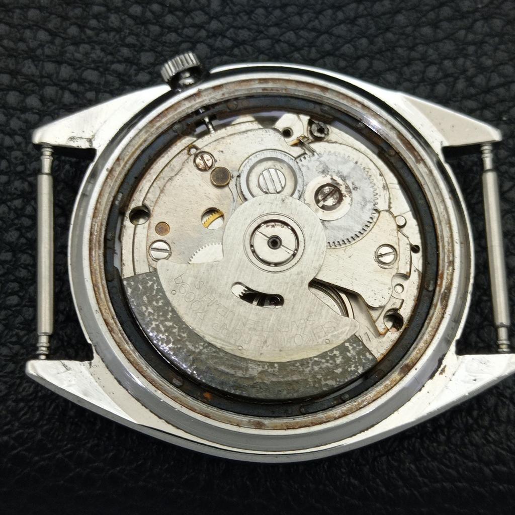AUTOMATIC 7009A VINTAGE SEIKO 5 JAPAN MENS GREEN COLOR DIAL WATCH A701521-5 R206b-a701521