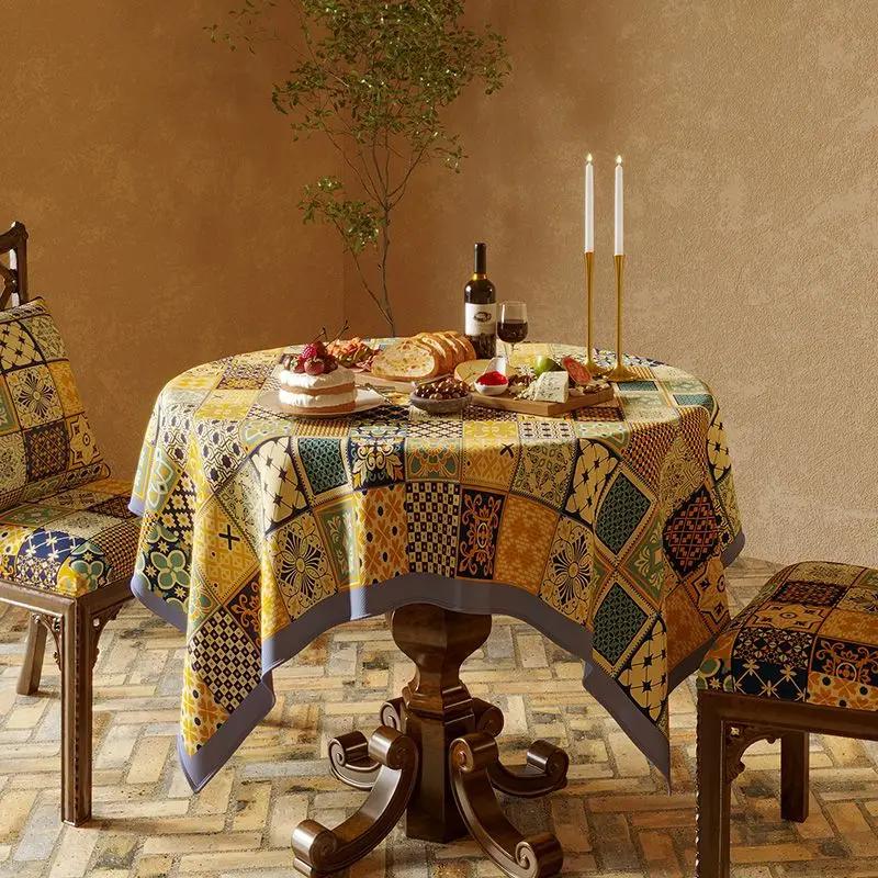 Față de masă din chenille, rezistentă la apă, rezistentă la căldură, tipărită în carouri, pânză rezistentă la praf, pătrată, dreptunghiulară, circulară.