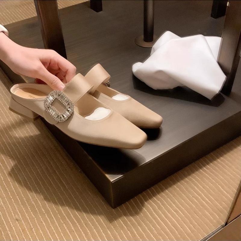 The female owner of the manor~ Sparkling diamond buckle square head width one character belt low thick heel sheepskin half drag female summer