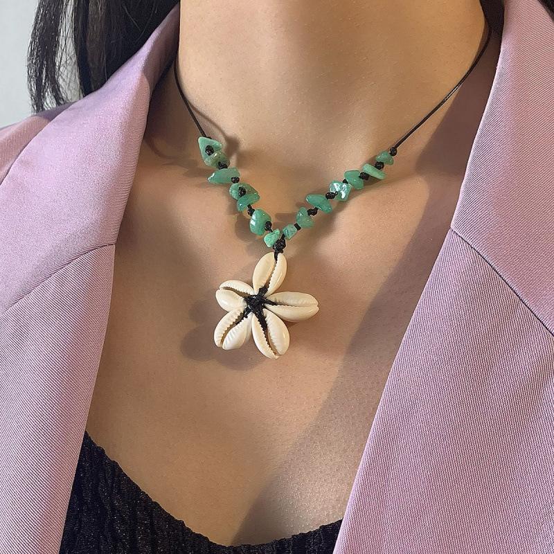 New Bohemian Shell Starfish Pendant Necklace, Beach Wind Alloy Sunflower Necklace for Women