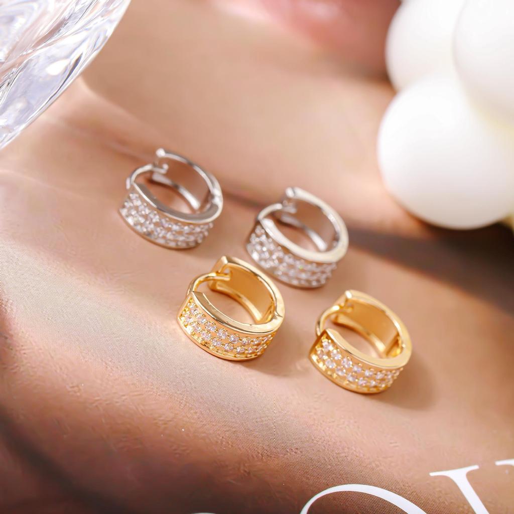 Light Luxury Diamond Row Earrings: Trendy Metal Studs for Men & Women, Popular European & American Rap Style Accessories