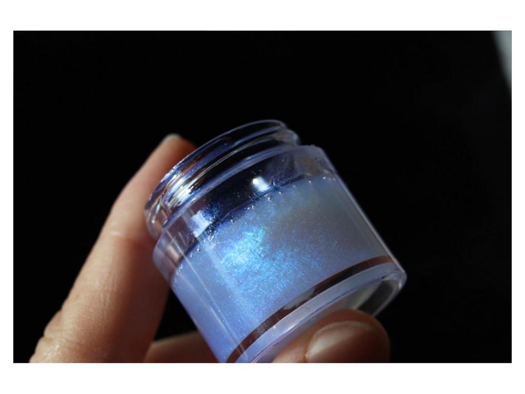 Iridescent Fairy Pink Nail Art Powder - Translucent Aurora with High Color Concentration for Quicksand Effects.
