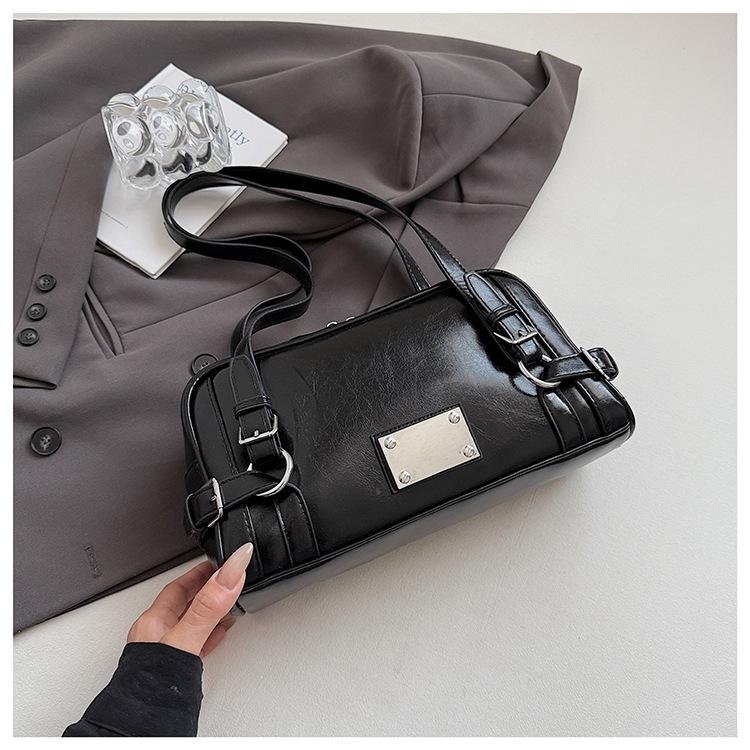 Korean Niche Spice Girl Underarm Bag Women's 2025 New Simple Texture Bowling Bag Single Shoulder Tote Bag Tide