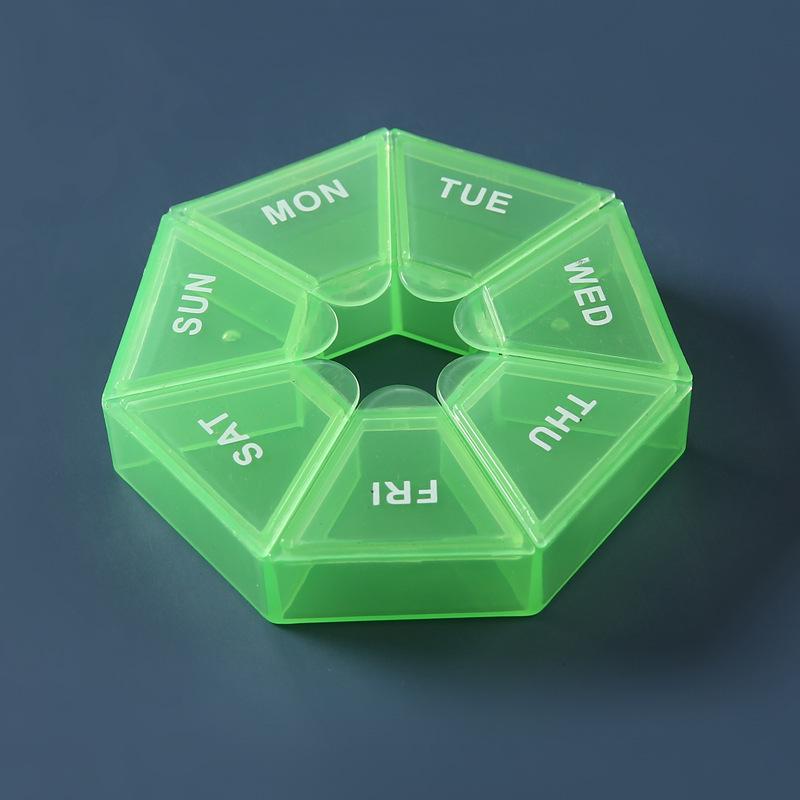 

Octagonal 7-Compartment Weekly Pill Organizer, Dustproof and Portable 11.2*7*2.6 cm трава зеленый