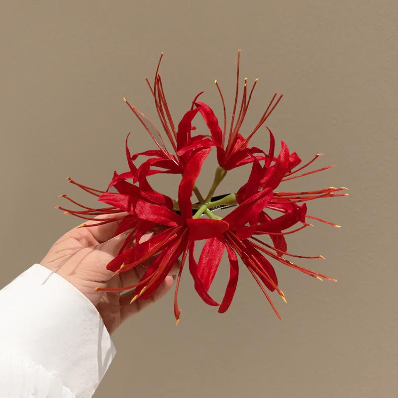 Super Delikat Blomst Hårklemme Sjøside Atmosfære Klemme Foto Hårtilbehør Andenebbklemme Lilje Hårnåler Sideklemmer