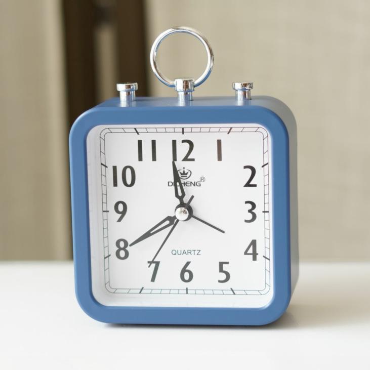 Creative Mute Cute Alarm Clock Student Simple Dormitory Desktop Bedside Bedroom Clock Children Alarm Clock