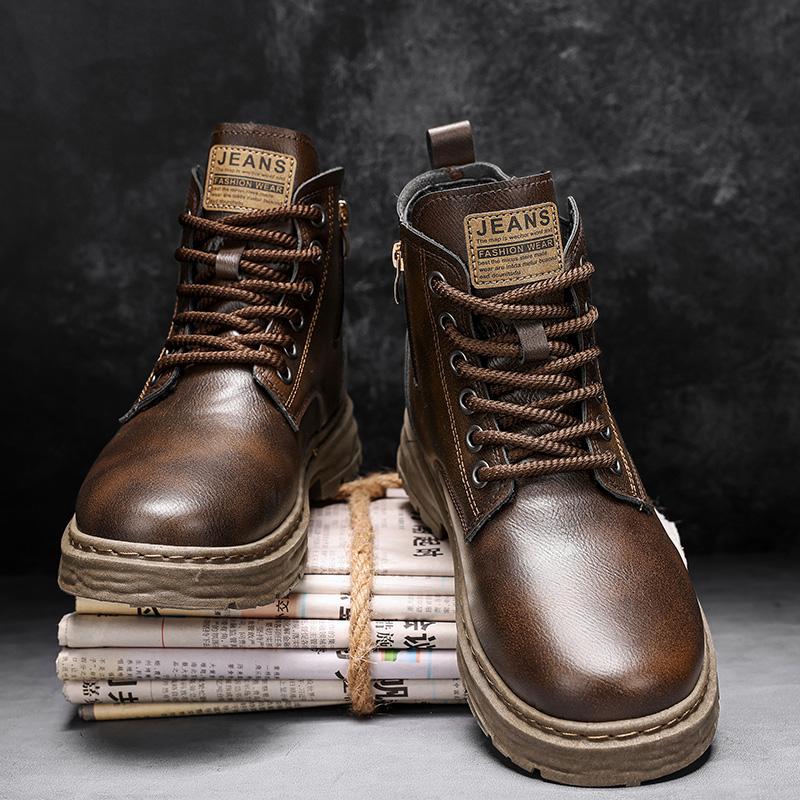 Luksuriøse menn ankelstøvler Retro britiske høye toppstøvler for menn mote skinnsko av høy kvalitet 2024 Nye utendørs menn motorsykkelstøvler