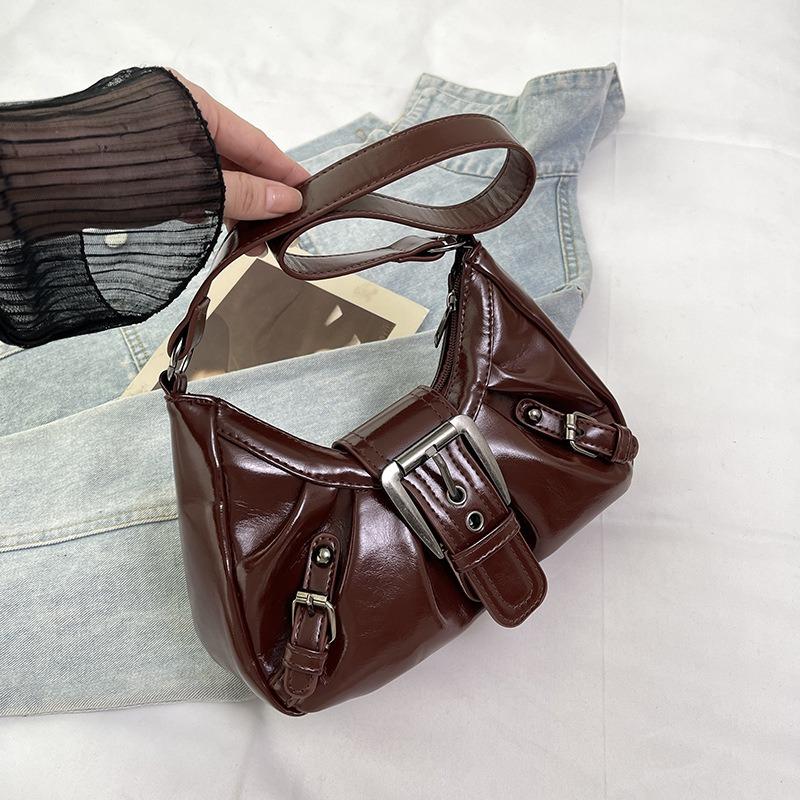 

Вместительная плиссированная летняя новая ретро-темпераментная сумка-багет на плечо в стиле локомотив для женщин