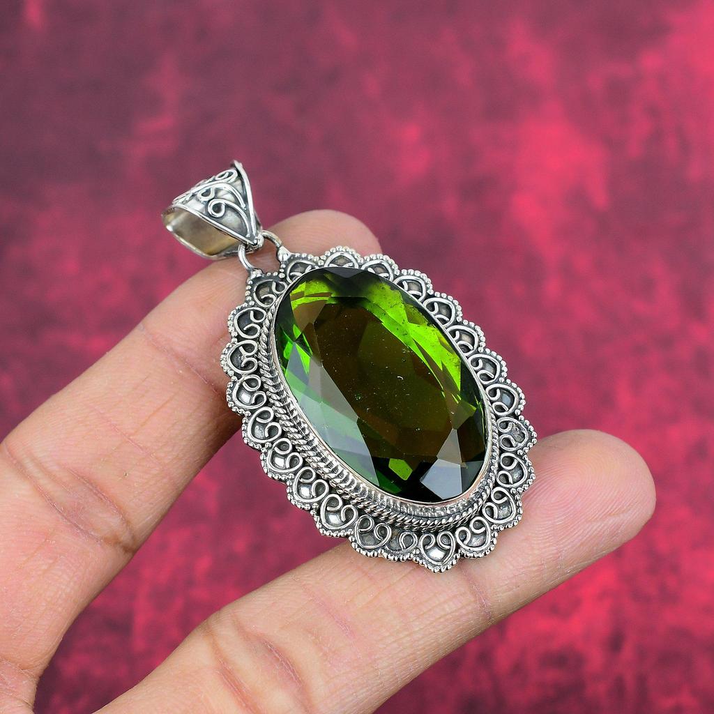 Peridot anheng edelstenssmykker, 925 solid sterling sølv anheng, håndlagde smykker fødselsstein anheng, gave til ham