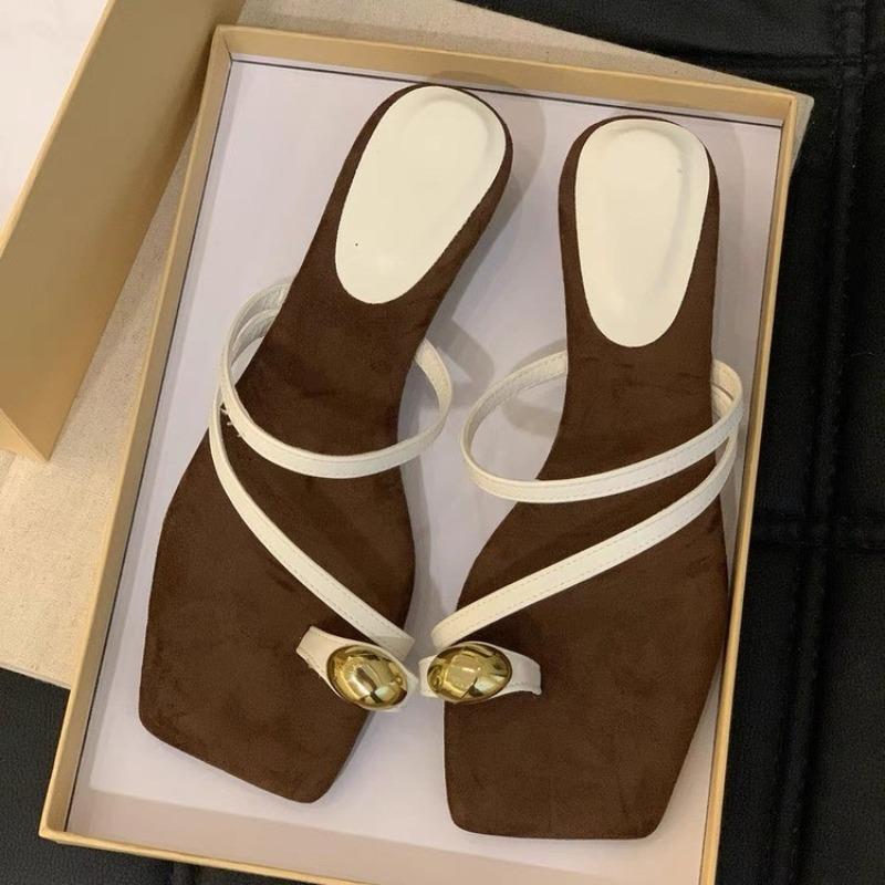 Fashion Women Sandals Narrow Band Fashion Metal Decoration Low Heel Slip On Summer Female Slipper Elegant Slides Outdoor Beach Flip Flop