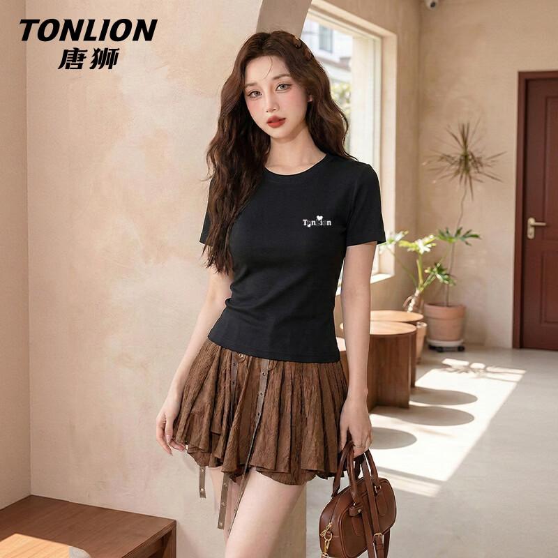 

Женская приталенная футболка с коротким рукавом TonLion XL